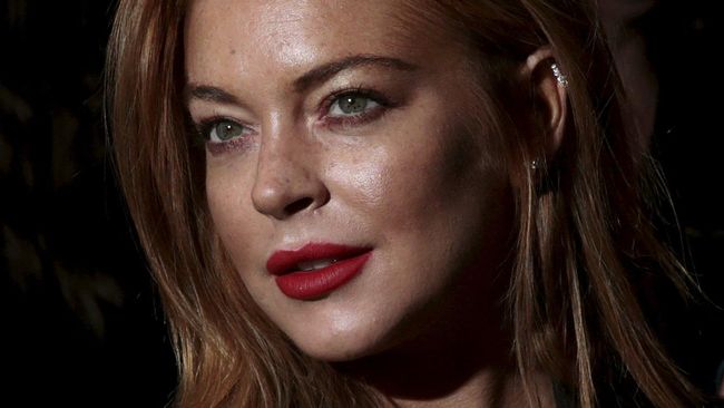 Lindsay Lohan tampaknya kini benar-benar jadi orang yang baru. Ia mengaku tak lagi suka pesta dan kesal masih dianggap 'tukang dugem'.