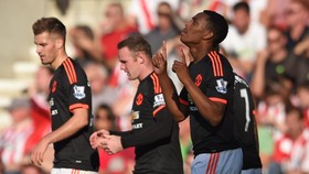 Kalahkan Southampton 3-2, ManUnited 'Dekati' ManCity
