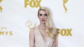 Mengintip Penampilan di Karpet Merah Para Bintang Emmy Awards