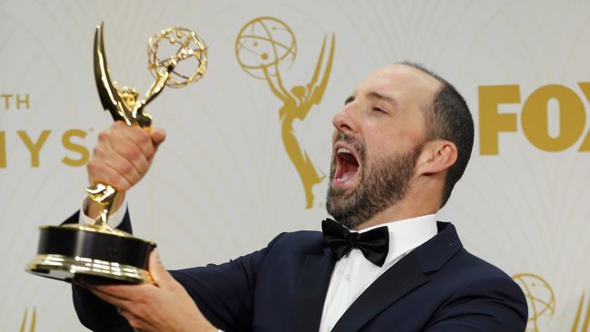 Tony Hale yang sudah mengantongi piala berkat Veep, masih gugup dan antusias soal perayaan Minggu (18/9) malam.
