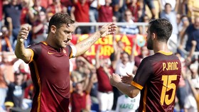 Ucapan Selamat Del Piero untuk 300 Gol Totti