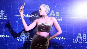 Di Indonesia, Ponsel Tertipis Samsung Dijual Rp 6,5 Juta