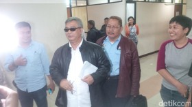 Tolak Jadi Saksi, Akil Protes Rekeningnya Diblokir