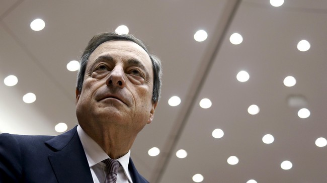 Bank sentral Eropa (ECB) disebut akan mempertahankan kebijakan bunga acuannya. Kebijakan ini sejalan dengan perlambatan ekonomi negara-negara Eropa.