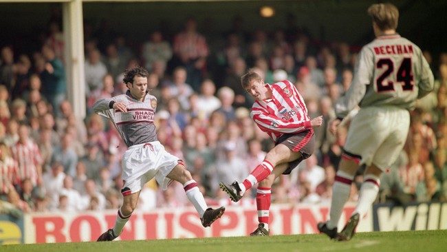 Pada 13 April 1996, Ferguson meminta Ryan Giggs dan kawan-kawan untuk mengganti kostum ketika timnya tertinggal 0-3 dari Southampton di St. Mary's.