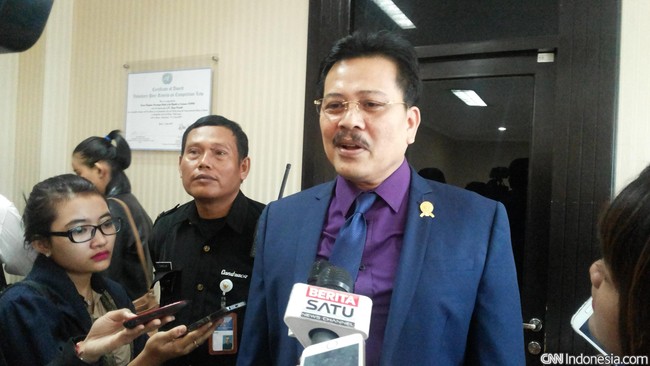 32 perusahaan penggemukan sapi diduga mengendalikan harga sapi dengan cara membatasi suplai kepada rumah potong hewan (RPH).