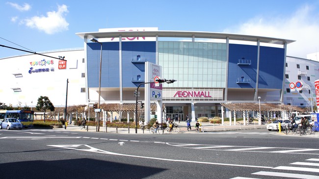 Setelah tujuh hari tutup untuk melakukan sterilisasi dan disinfeksi, AEON Mall BSD City kembali buka untuk umum mulai hari ini, Kamis (13/8).