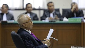 Hakim PTUN Medan Akui Terima Suap OC Kaligis