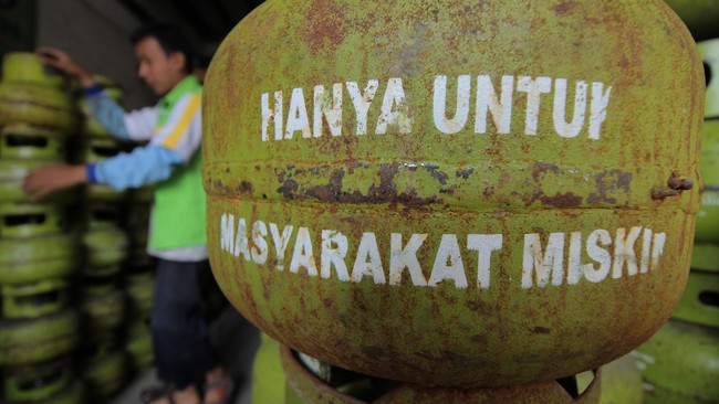 Karena, kartu subsidi akan langsung dipegang oleh masyarakat yang berhak. Hal itu bisa menghemat subsidi elpiji yang dikeluarkan pemerintah.