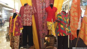 Belajar Sampai Belanja Batik di Mal