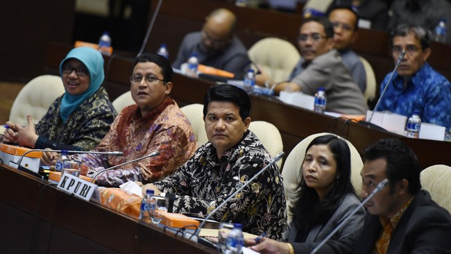 Poin yang ditolak antara lain sanksi kepada parpol yang tidak mengusung calon, pengunduran diri anggota dewan, dan ambang batas parpol.