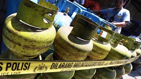 Gudang Pengoplosan LPG 3 Kg di Medan Digerebek, Terkait Kelangkaan?