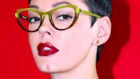 Tangis Rose McGowan dan Artis Dunia untuk Anthony Bourdain