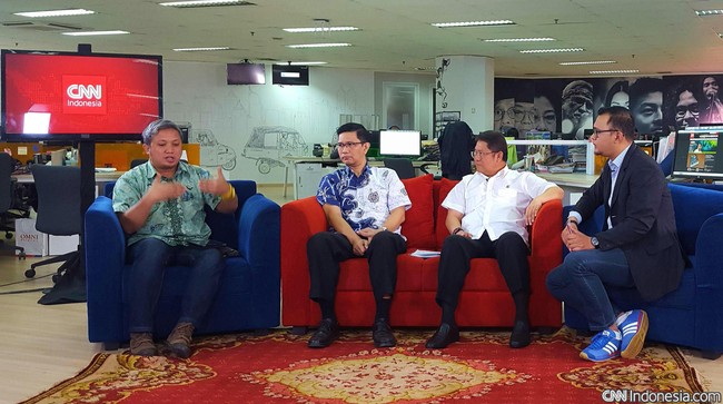 Akan ada payung hukum yang melindungi informasi data pribadi agar tak disalahgunakan.