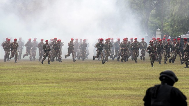Panglima TNI Hadi Tjahjanto mengingatkan perkembangan teknologi dan taktik kemiliteran yang berkembang untuk direspons baik oleh Kopassus.