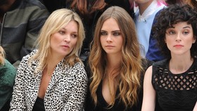 Gaya Hidup Pesta Pora Kate Moss Akhiri Kecantikannya