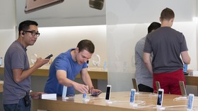 Rekor, 50 Unit iPhone 6s Terjual Tiap Detik