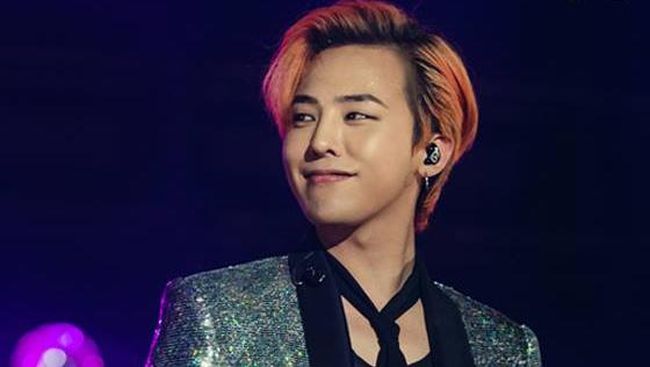 Wamil Bareng, Joo Won Puji Kerja Keras G-Dragon 'Bigbang' Aktor Joo Won, yang kini sedang menjalani program wajib militer (wamil), memuji kerja keras pentolan Bigbang, G-Dragon yang juga tengah melayani negaranya.