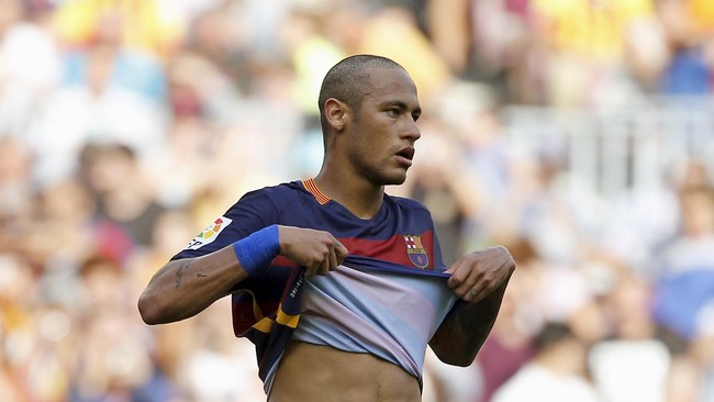 Dengan Messi absen hingga pertengahan November 2015 karena cedera lutut, pelatih Barcelona Luis Enrique berharap banyak kepada Neymar. 