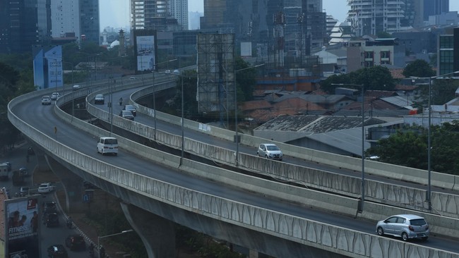 Perbaikan kemudahan berusahadan peringkat layak investasi dari Standard and Poor’s (S&P) dinilai menjadi peluang Indonesia menggenjot investasi.