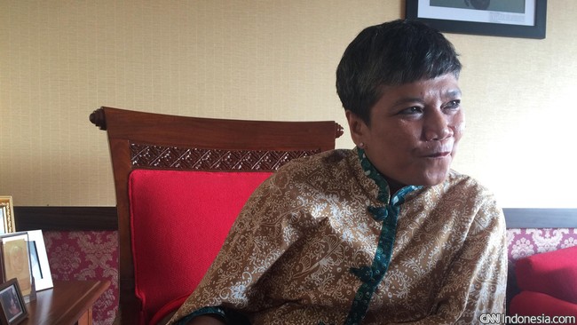 Selama ini Ribka Tjiptaning lantang menolak vaksinasi Covid-19. Ribka dirotasi dari Komisi terkait kesehatan ke Komisi urusan energi di DPR RI.