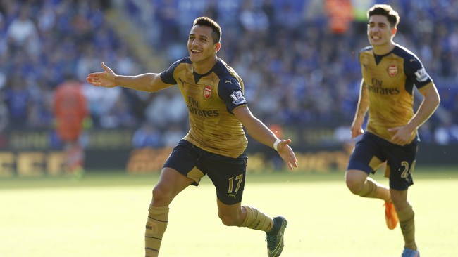 Alexis Sanchez jadi pemain Amerika Latin kedelapan yang mampu mencetak hattrick di Liga Inggris. Ada tujuh pemain yang lebih dulu mampu melakukannya.