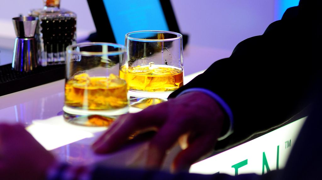 Ngeyel Jual Alkohol saat Ramadan, 2 Restoran di Surabaya Dihukum