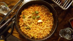 5 Tips Mengurangi 'Kecanduan' Mi Instan
