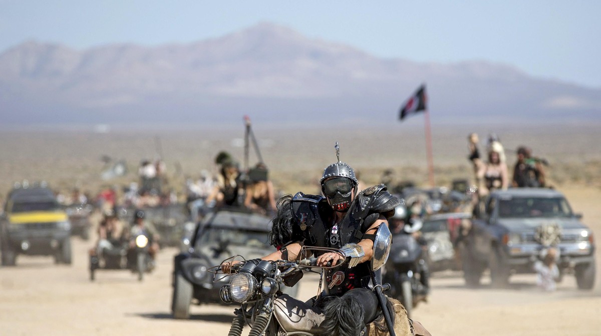 Para Penggemar 'Mad Max' Berpesta di Wasteland Weekend