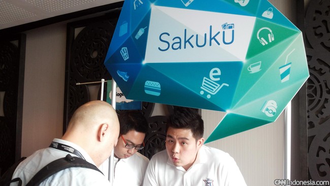 Guna meningkatkan transaksi keuangan di kalangan anak muda, Bank BCA meluncurkan produk baru uang elektronik (e-money) yang dinamakan Sakuku.