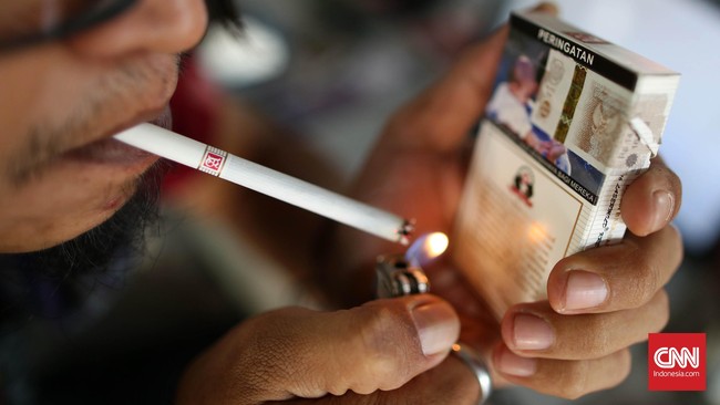 Target cukai rokok Rancangan Anggaran Pendapatan dan Belanja Negara (RAPBN) 2016 naik menjadi Rp 134,41 triliun, dari Rp 120,55 triliun di 2015.
