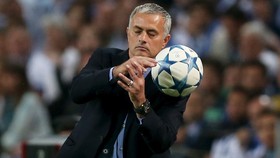 Mourinho, Pria Kesepian di Dunia Sepak Bola Modern