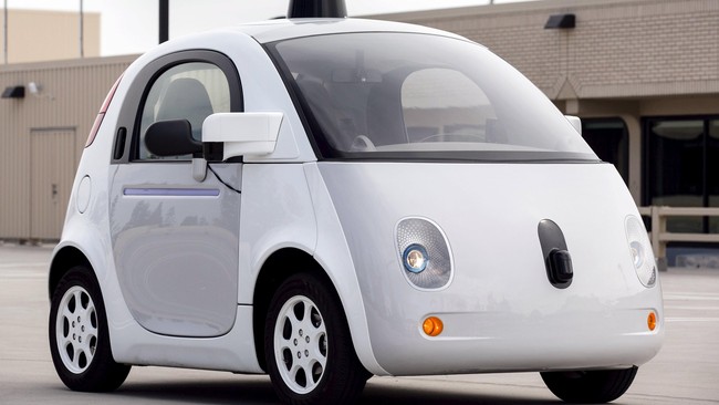 Google ingin memberi perekat khusus pada mobilnya agar jika ada korban tabrakan, maka si korban tak terhempas, melainkan menempel di mobil untuk menekan cedera.