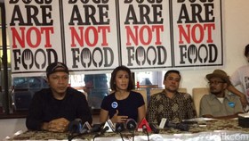 Pecinta Satwa Desak Ahok Larang Peredaran Daging Anjing