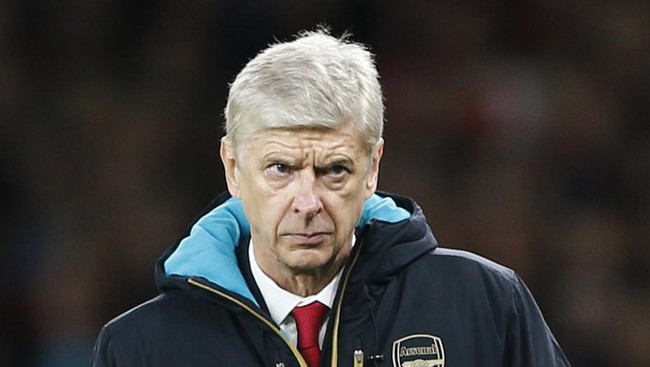 Sir Alex Ferguson memiliki satu teori yang bisa menjelaskan alasan Arsene Wenger tak akan dipecat oleh Arsenal.