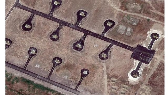Perangkat tempur yang diturunkan Rusia terlalu canggih untuk menyerang ISIS di darat. AS khawatir, Rusia akan mengganggu misi tempur koalisi di negara itu.