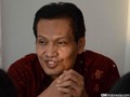 Ulil Abshar: Sebaiknya Jangan Cium Tangan Kiai di Masa Covid