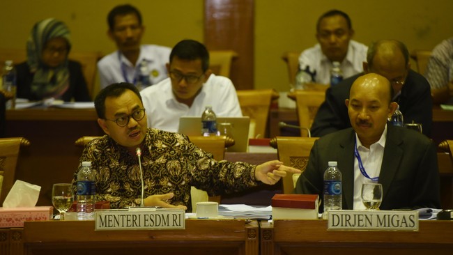Upaya tersebut menjadi bagian dari rencana pemerintah menekan harga jual gas bumi untuk keperluan domestik mulai 1 Januari 2016.