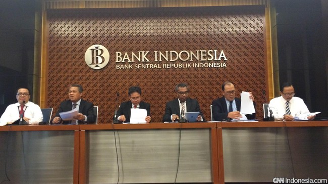 Transaksi forward biasanya dimanfaatkan untuk pembayaran hedging, membayar utang luar negeri, dan membayar transaksi impor.
