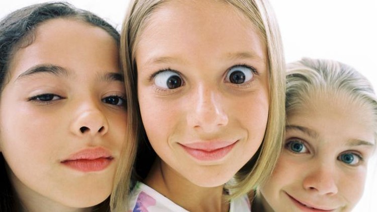Untuk memenuhi kebutuhan vitamin A guna menjaga kesehatan mata anak, seberapa perlu si kecil konsumsi suplemen vitamin A?