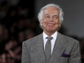 Desainer Ralph Lauren Terima Gelar KBE dari Pangeran Charles