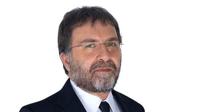 Ahmet Hakan, wartawan harian Hurriyet dan CNN Turki diserang orang tak dikenal di rumahnya, menandai makin besarnya tekanan terhadap media di Turki.