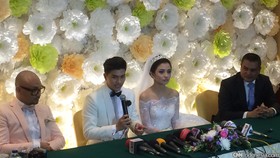 Arti Katedral serta Ritual Teh bagi Chelsea dan Glenn