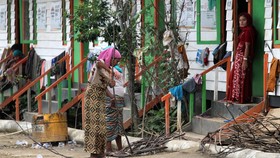 Yusril Laporkan Myanmar ke Dewan HAM PBB Terkait Rohingya