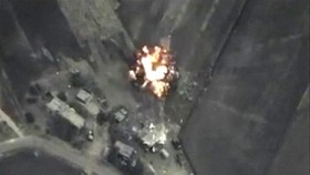 Jet Tempur Perancis Bombardir Basis Kekuatan ISIS