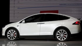 Mobil Listrik Pintar Berpotensi Gerus Pekerjaan Manusia