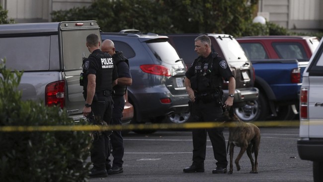 Pelaku penembakan di sebuah kampus di Oregon membunuh tanpa pandang bulu, semuanya ditembaki, tidak terkecuali seorang wanita difabel yang berkursi roda.