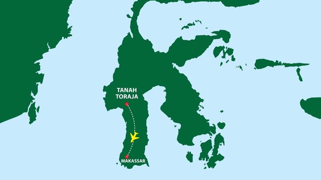 Selain tujuh penumpang dalam pesawat, diketahui ada tiga kru pesawat yang ikut melayani penerbangan