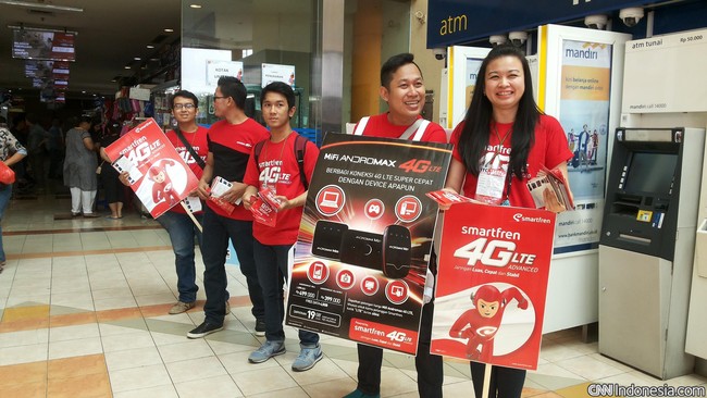 Agar para pelanggan CDMA mau cepat beralih ke 4G LTE, Smartfren menawarkan paket Internet menarik tanpa batas kuota.