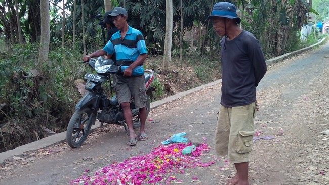 Aktivis KontraS menyebut, tindak lanjut polisi terhadap fakta-fata di lapangan terlalu lama sehingga perlu dorongan lembaga lain.